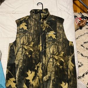 Columbia Camo Vest